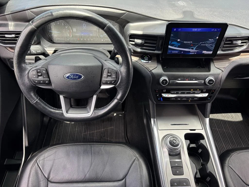 Used 2020 Black Ford Limited image 3