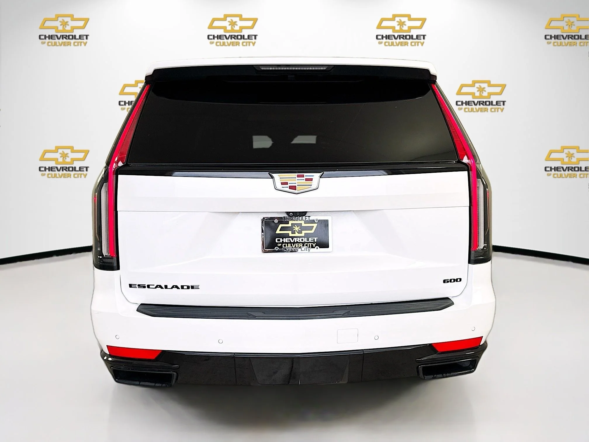 Used 2023 Crystal White Tricoat Cadillac Sport Platinum image 7