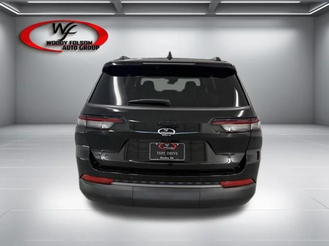 New 2026 Black Jeep Altitude image 7