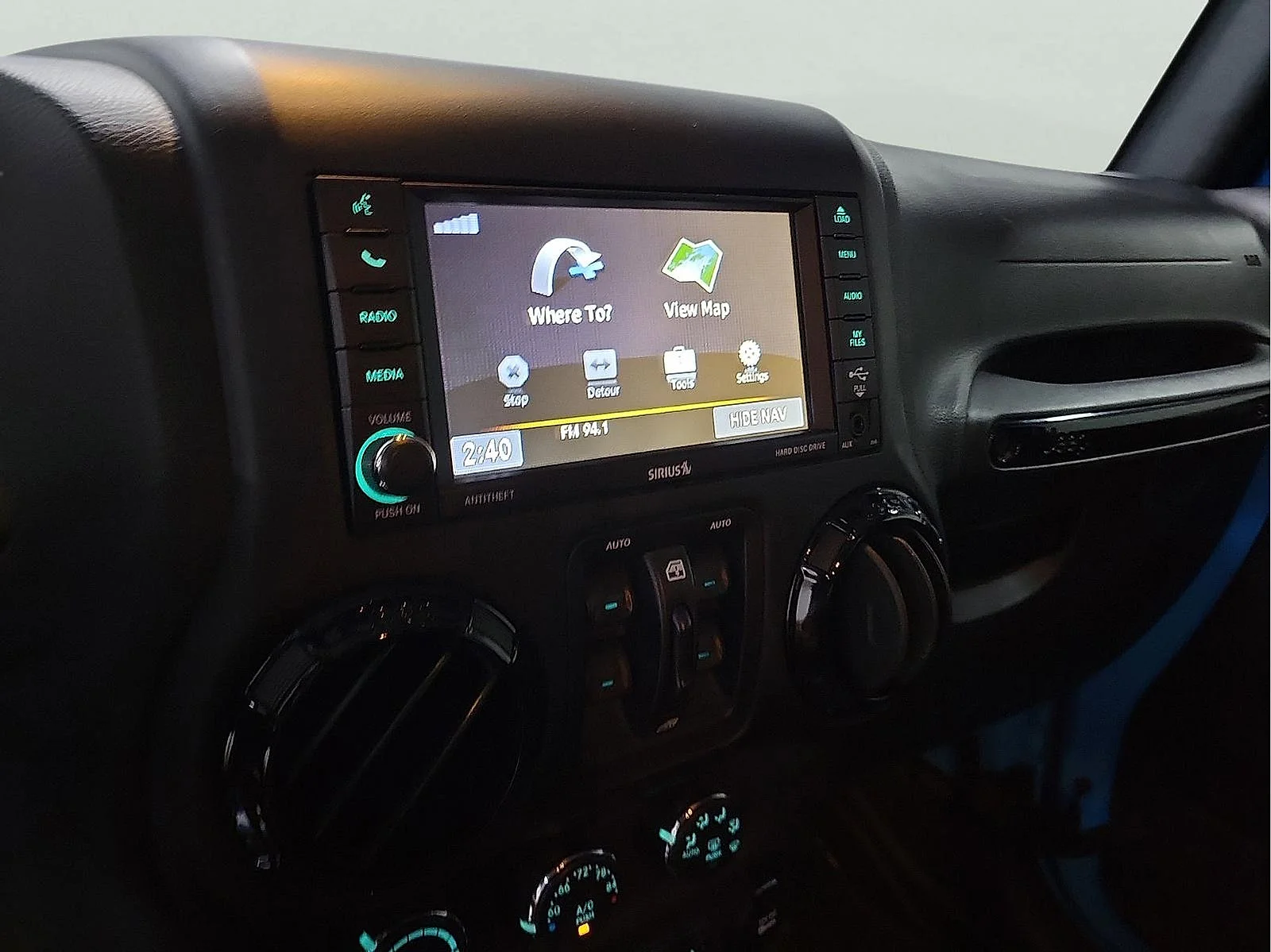 Used 2017 Chief Clearcoat Jeep Winter image 16