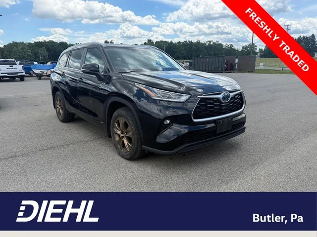 2023 Toyota Highlander Hybrid Bronze Edition