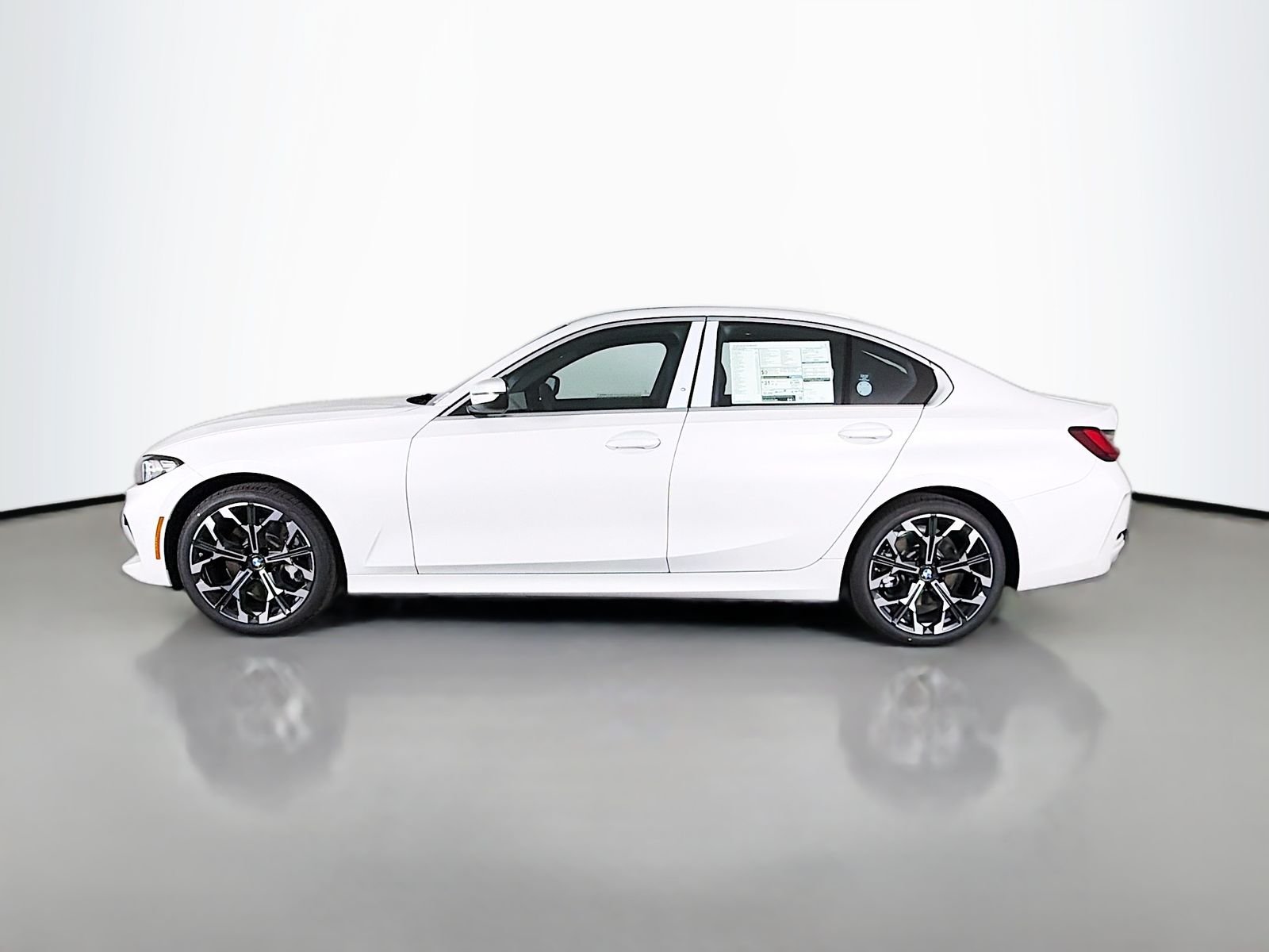 New 2026 Mineral White Metallic BMW 330i image 4
