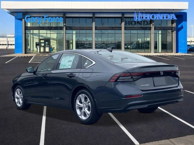 New 2026 Meteorite Gray Metallic Honda LX image 2