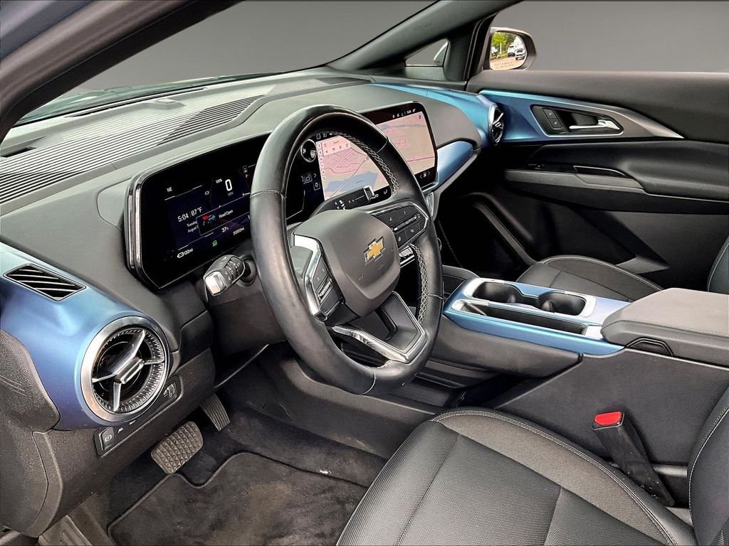 Used 2024 Gray Chevrolet LT image 8