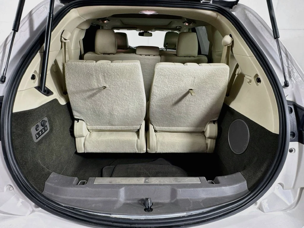 Used 2019 White Lincoln Standard image 31