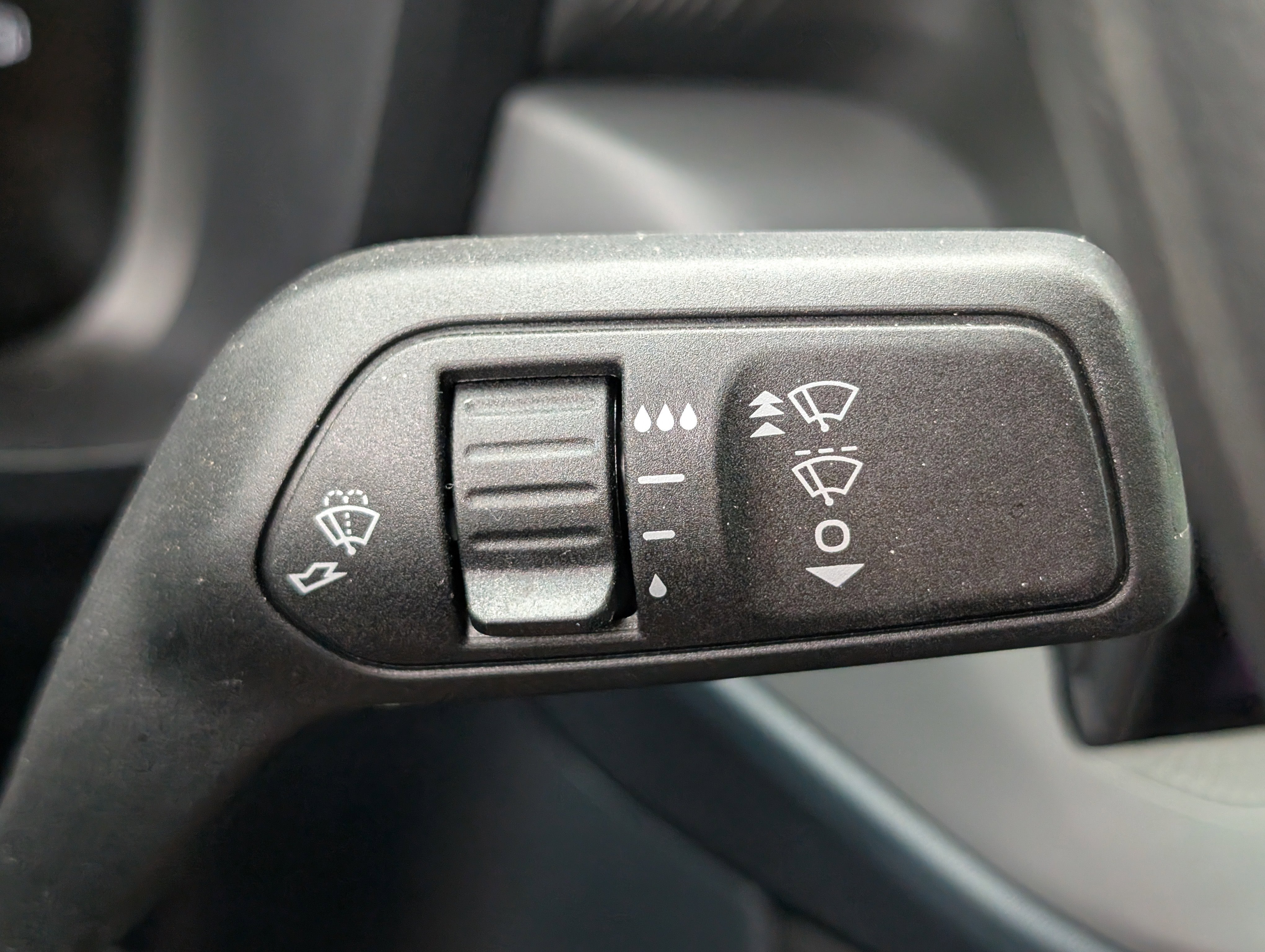 2025 Ford Maverick XL - Photo 26