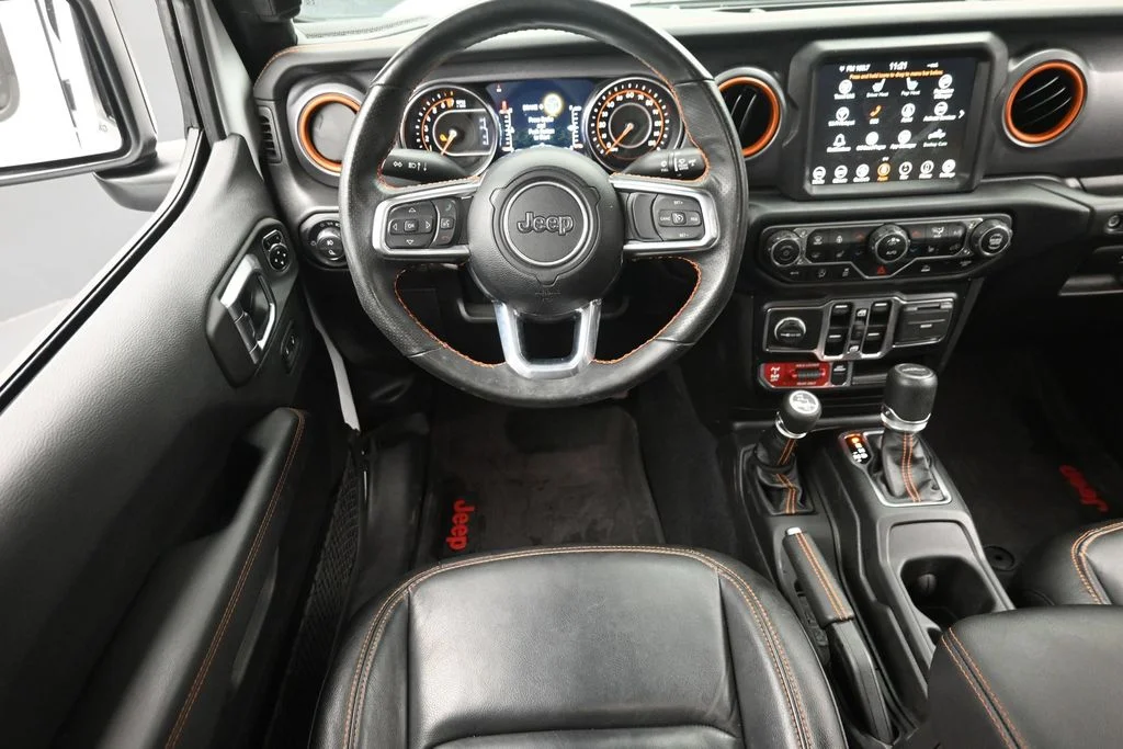 Used 2023 White Jeep Mojave image 12