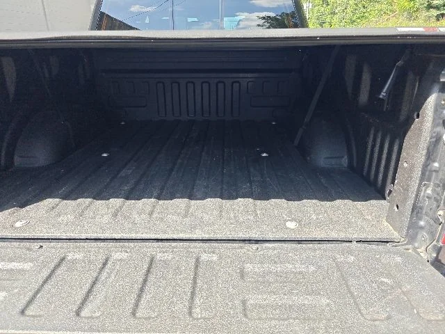 Used 2018 Shadow Black Ford Lariat image 4