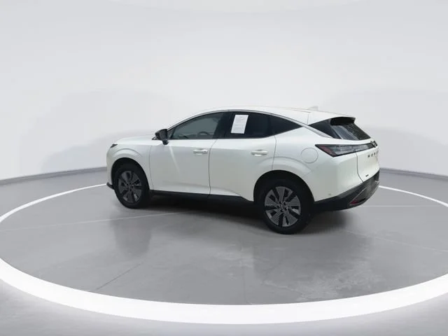 Used 2025 White Nissan SL image 8