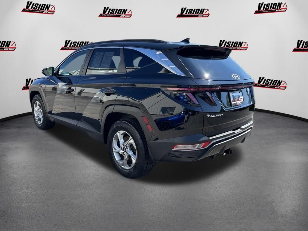 Used 2022 Black Hyundai SEL image 3