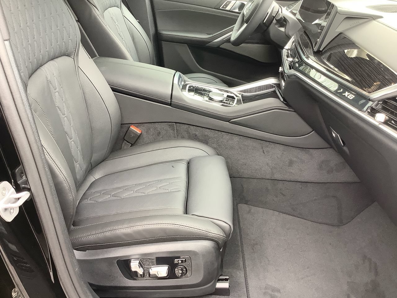 New 2027 Black Sapphire Metallic BMW xDrive40i image 35