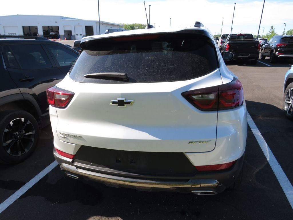Used 2025 Beige Chevrolet ACTIV image 13