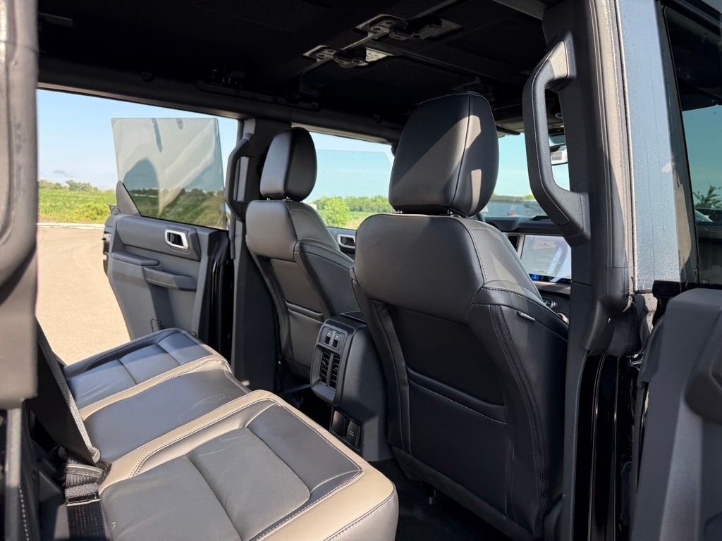 New 2026 Shadow Black Ford Outer Banks® image 21