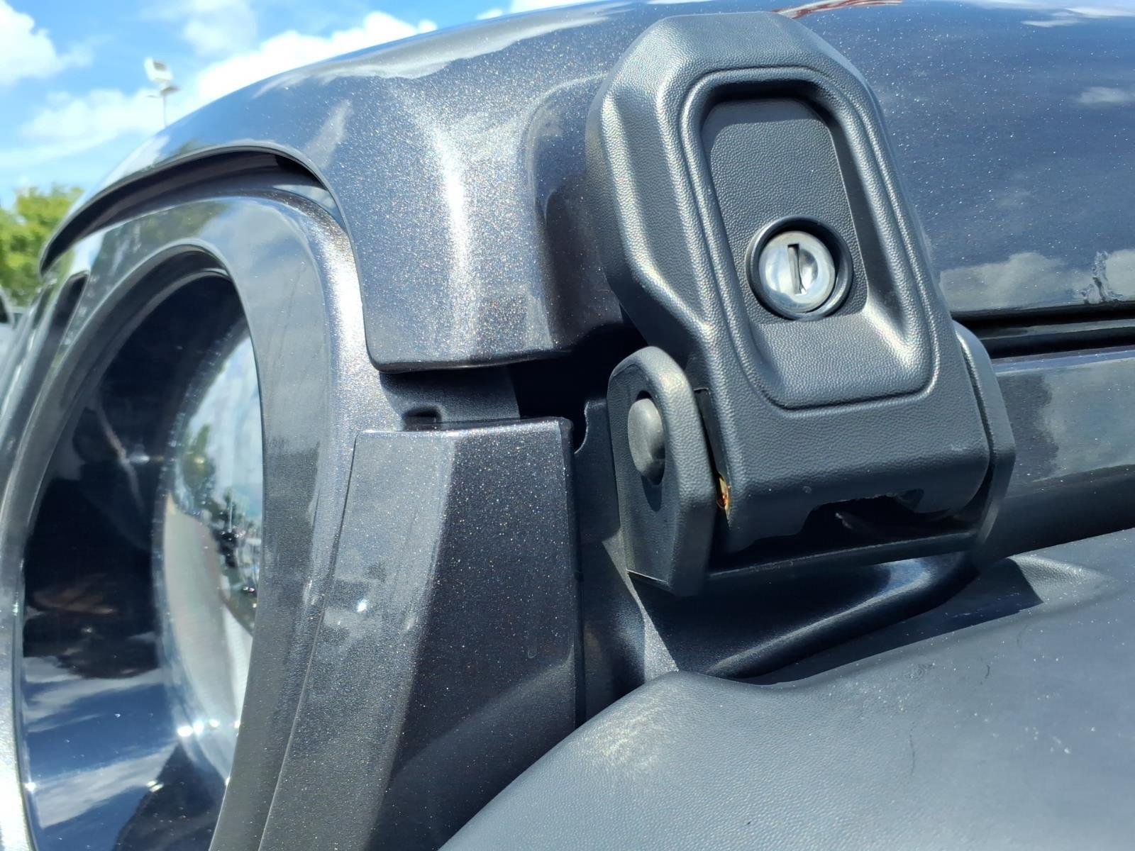 Used 2020 Granite Crystal Metallic Clearcoat Jeep Sport Altitude image 31