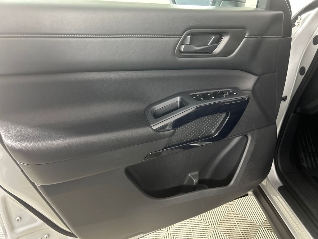 Used 2025 Silver Nissan SV image 20