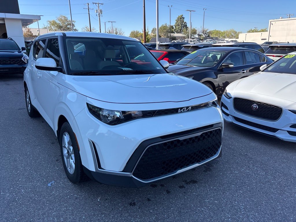 Certified Used 2025 White Kia LX image 7