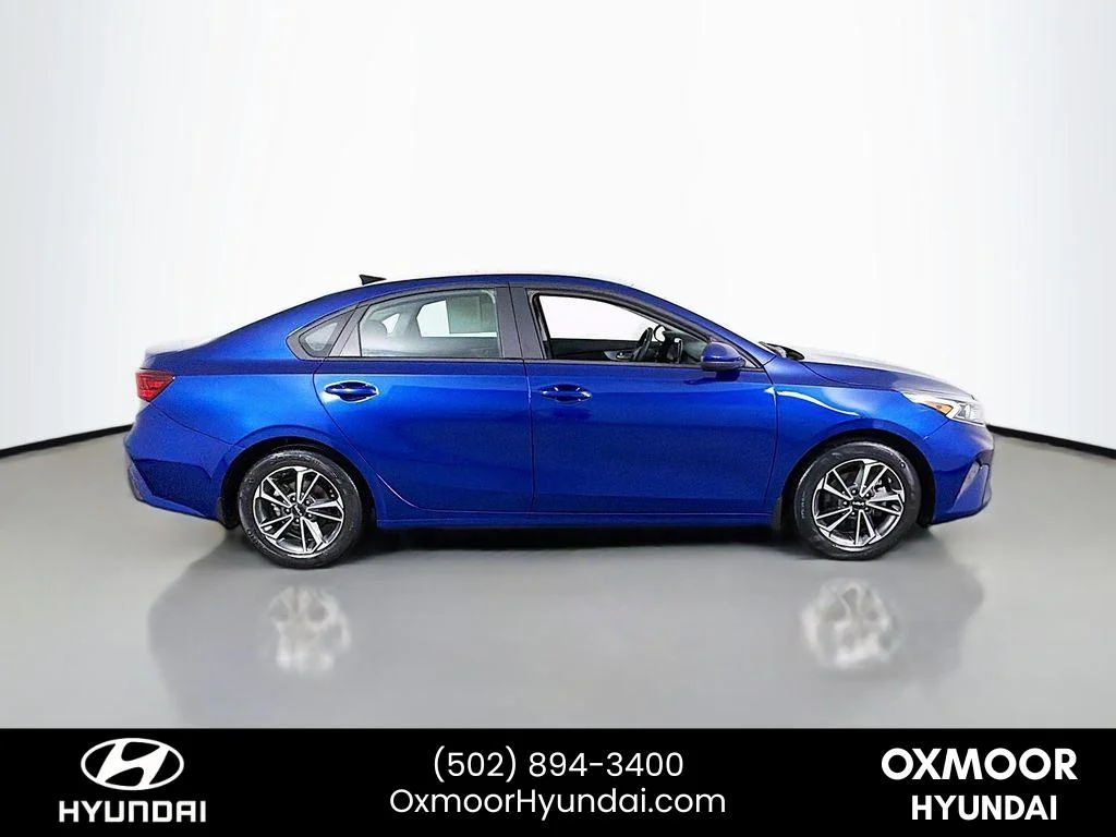 Used 2022 Deep Sea Blue Kia LXS image 8