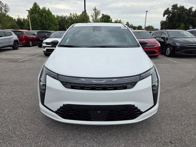 New 2027 Bright White Clear-Coat Exterior Paint Chrysler Select image 18