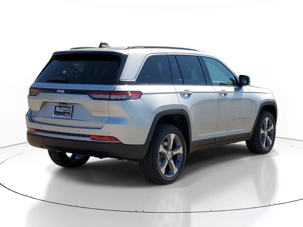 New 2026 Silver Jeep Limited image 3