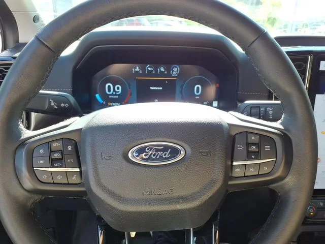 Used 2025 White Ford Lariat image 21