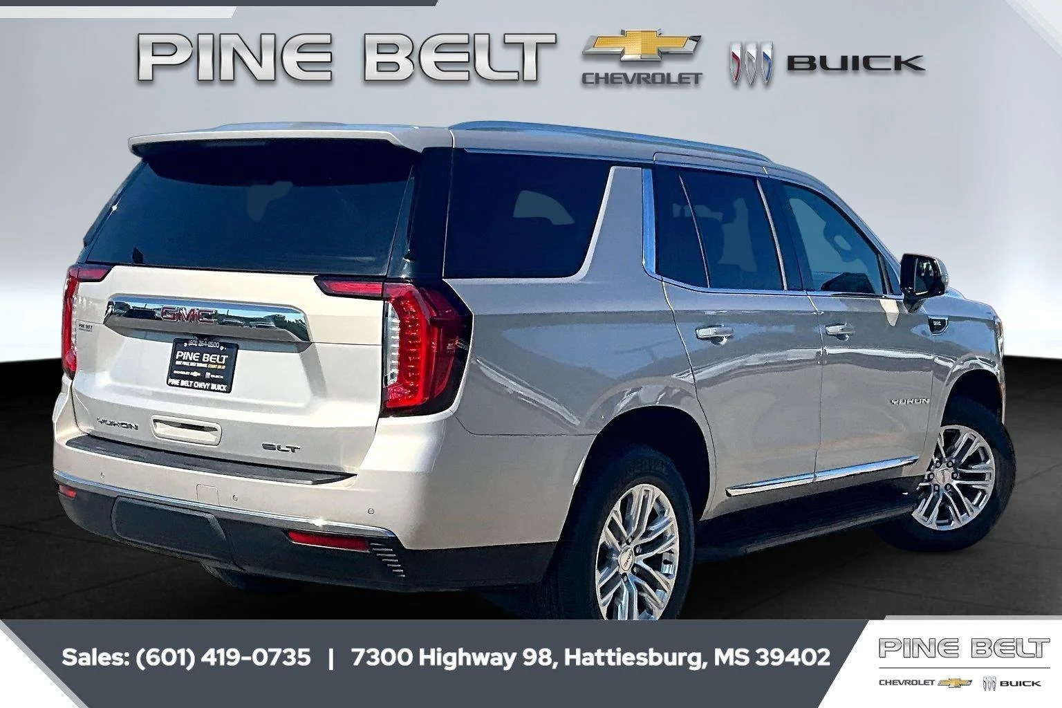 Used 2022 Pearl Beige Metallic GMC SLT image 11