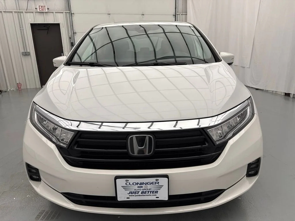 Used 2024  Honda EX-L image 2