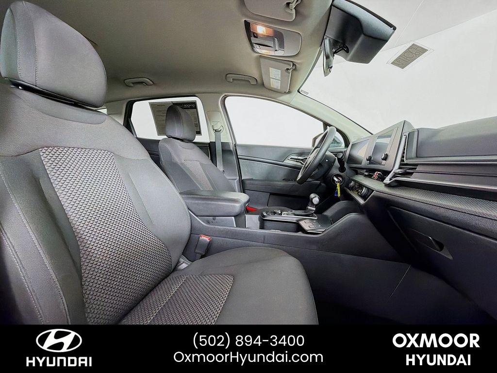 Used 2024 Gravity Gray Kia LX image 27