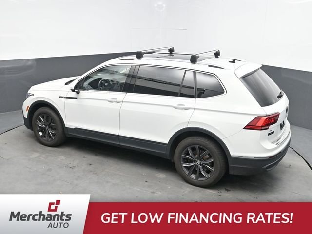 Used 2022 White Volkswagen 2.0T SE image 36
