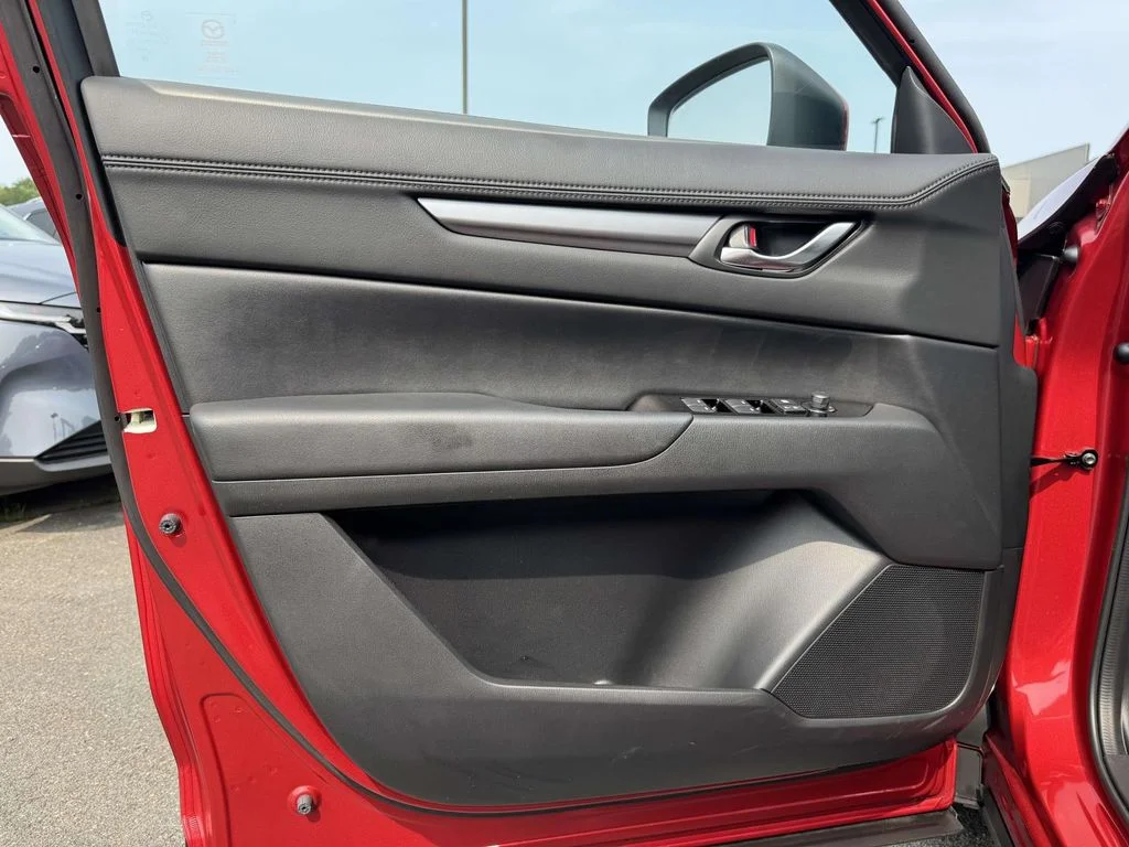 2023 Mazda CX-5 S Preferred package - Photo 26