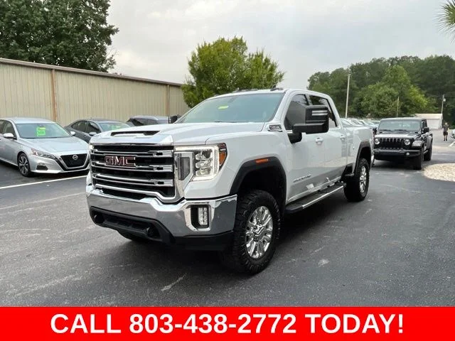 Used 2022 White GMC SLE image 34