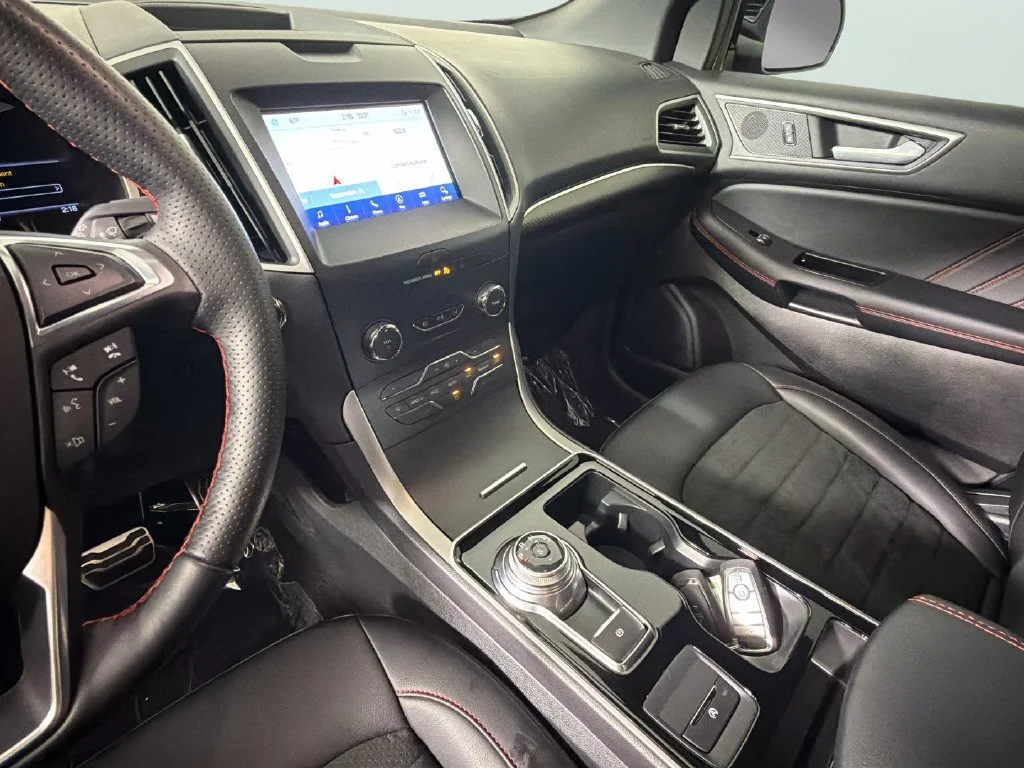 Used 2020 Gray Ford ST Line image 19