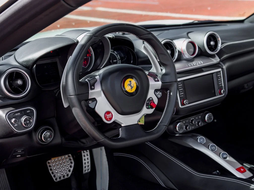 Used 2015 Bianco Avus Ferrari T image 11