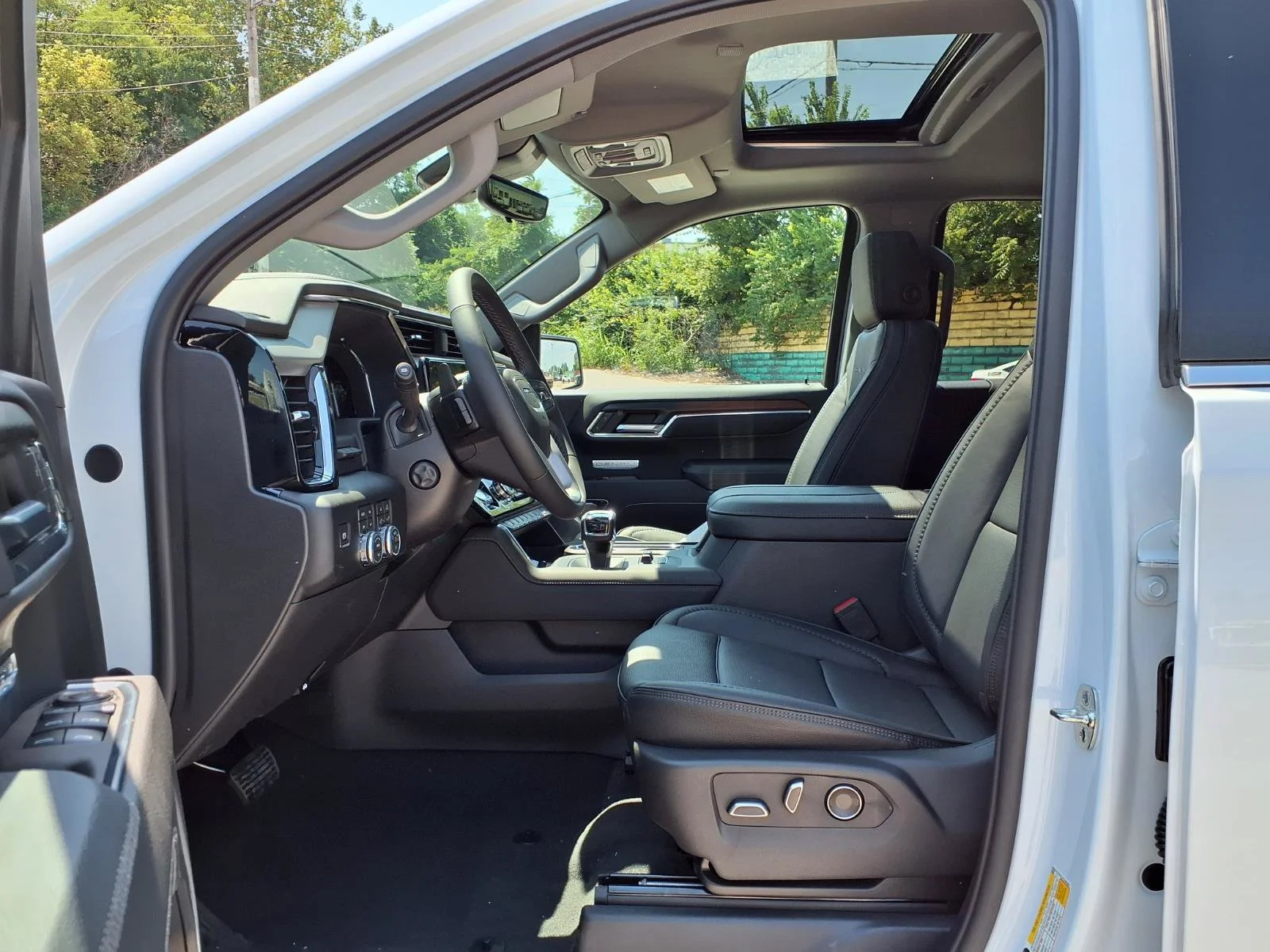 2026 GMC Sierra 1500 Denali - Photo 16