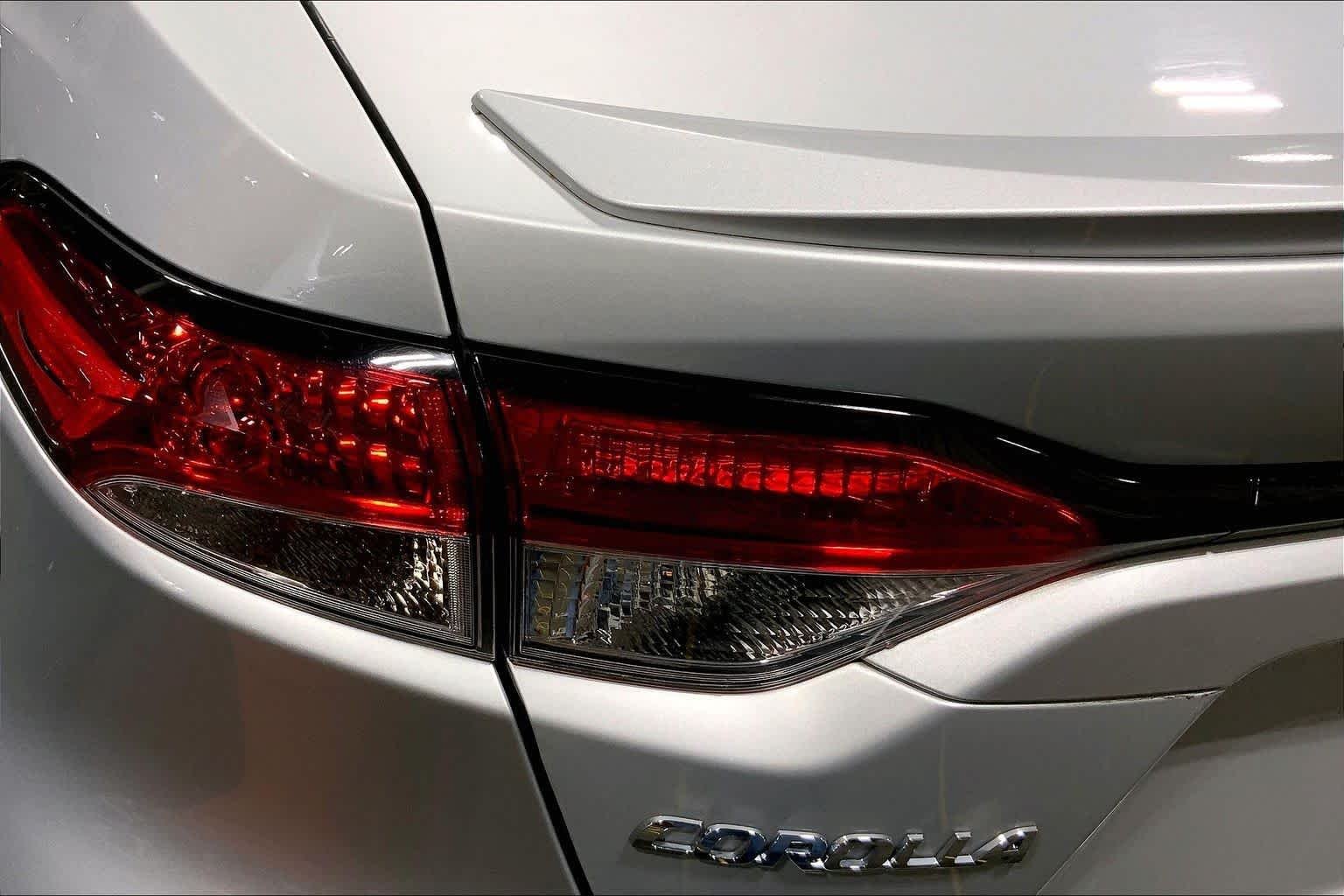 Used 2023 Classic Silver Metallic Toyota SE image 29
