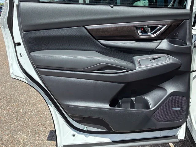 New 2027 CRYSTAL WHITE PEARL Subaru Touring 7-Passenger image 27