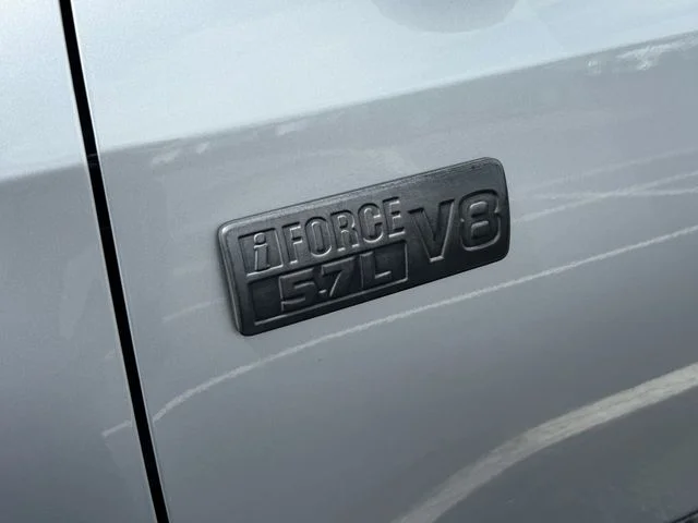 Used 2020 Silver Toyota SR5 image 17