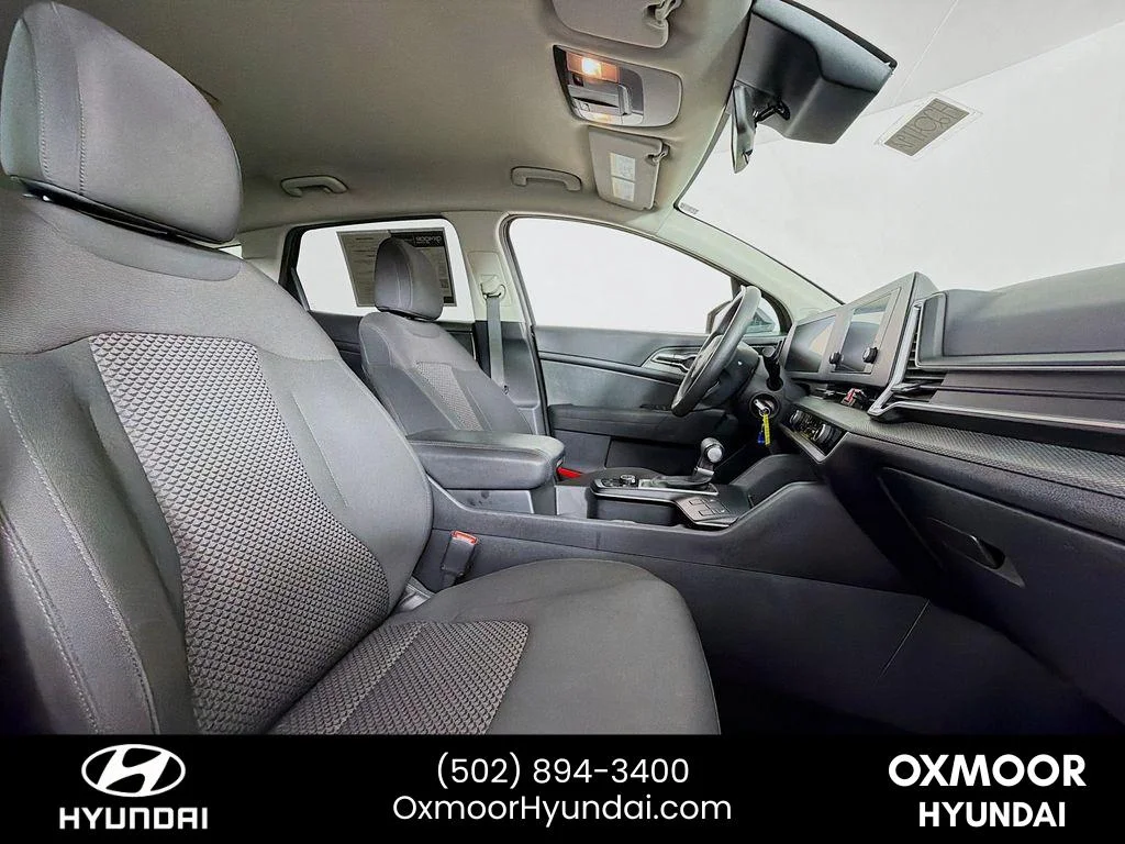 Used 2024 Gravity Gray Kia LX image 27