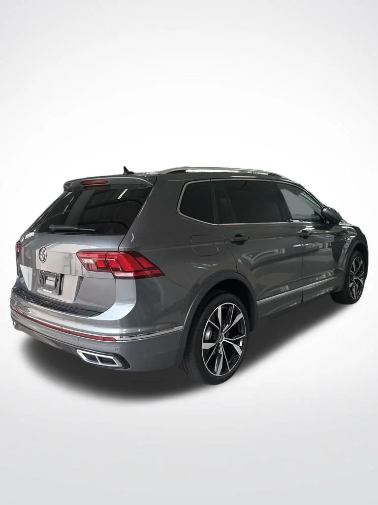 Used 2023 Gray Volkswagen 2.0T SEL R-Line image 8