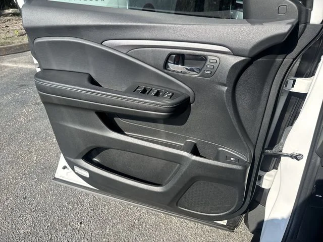 Used 2023  Honda RTL-E image 27