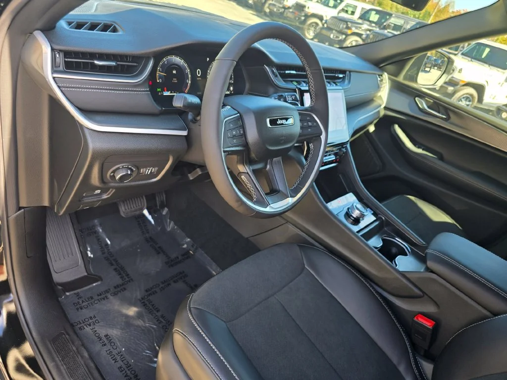 New 2027 Black Jeep Laredo X image 23