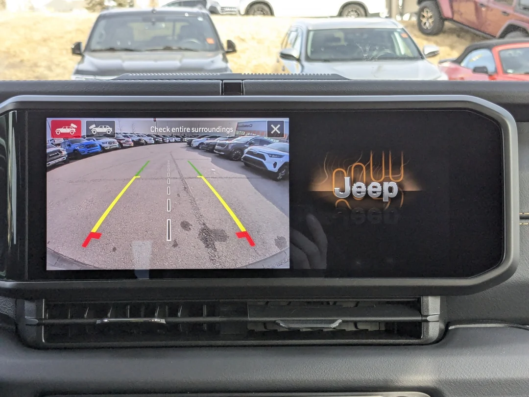 New 2026 Grey Jeep Sahara - - 4x4 - McKinley Leather - Body-Color Top - Alpine Audio - Technology Group & More! image 20
