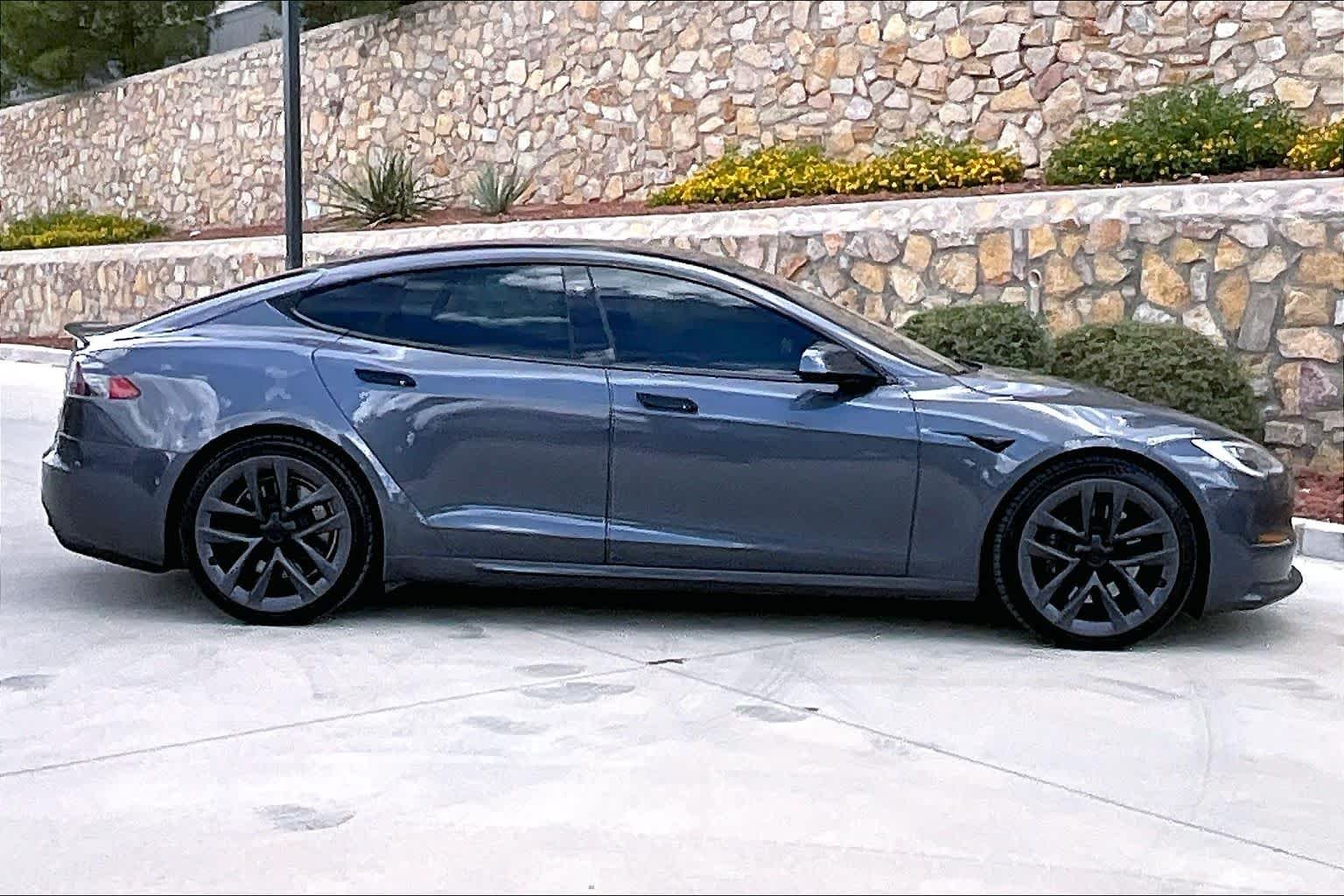 Used 2021 Midnight Silver Metallic Tesla Plaid image 8