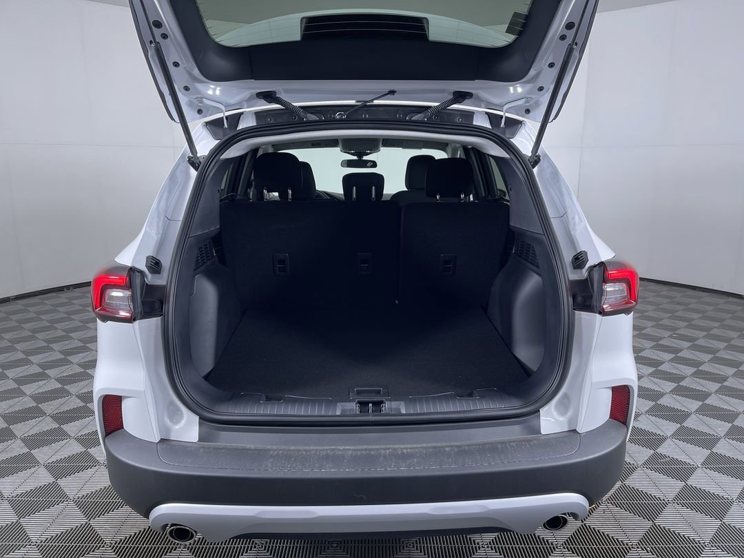 New 2026 Oxford White Ford Active image 24
