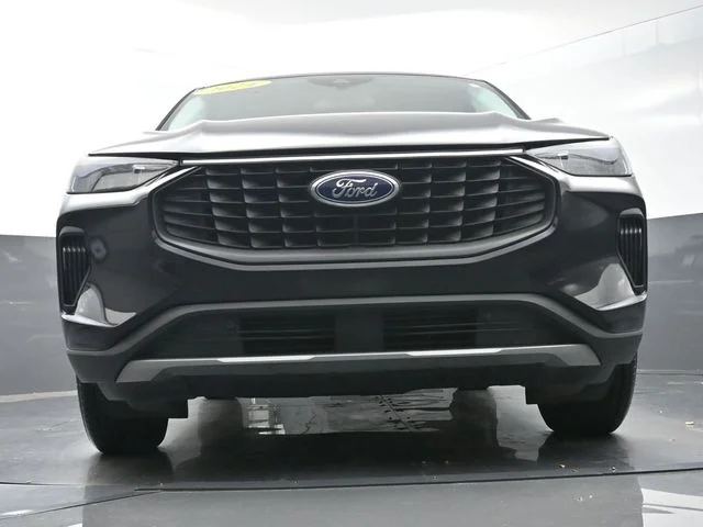 Used 2024 Black Ford Active image 31