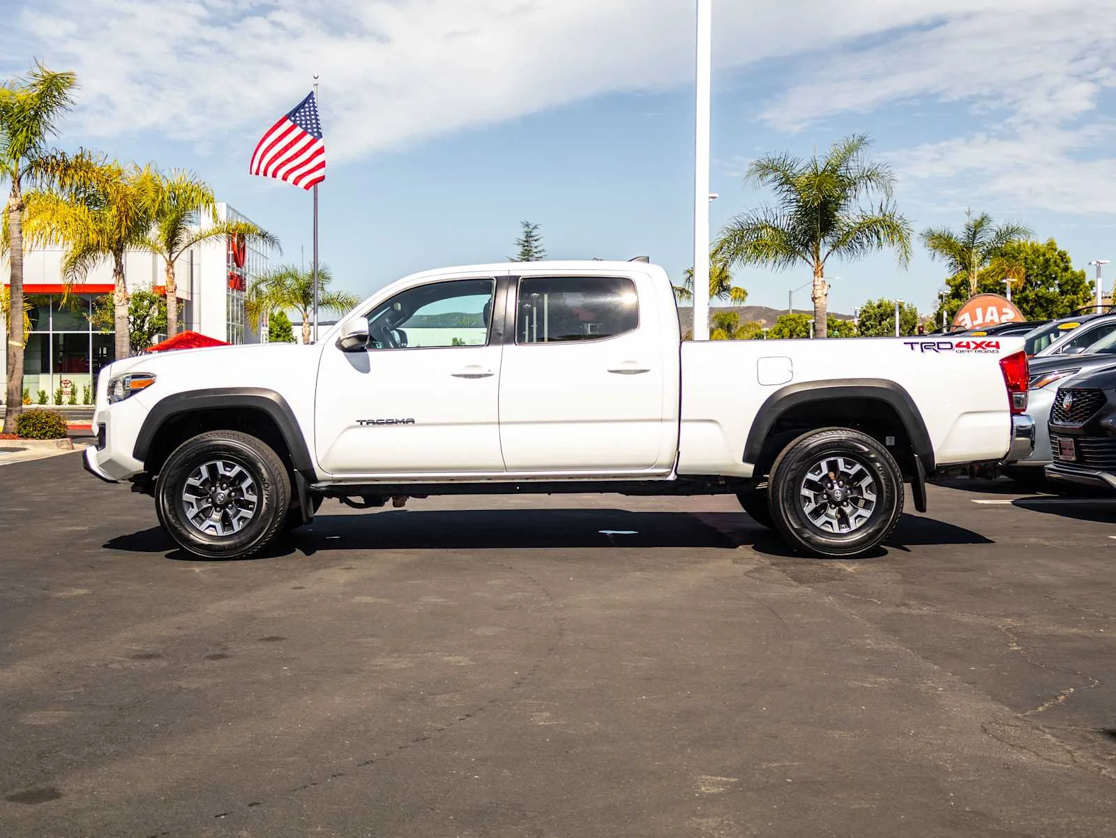 Used 2017 Super White Toyota TRD Off Road image 6
