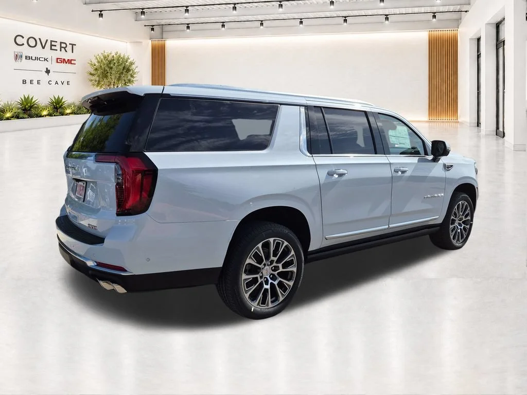 2026 GMC Yukon XL Denali - Photo 11