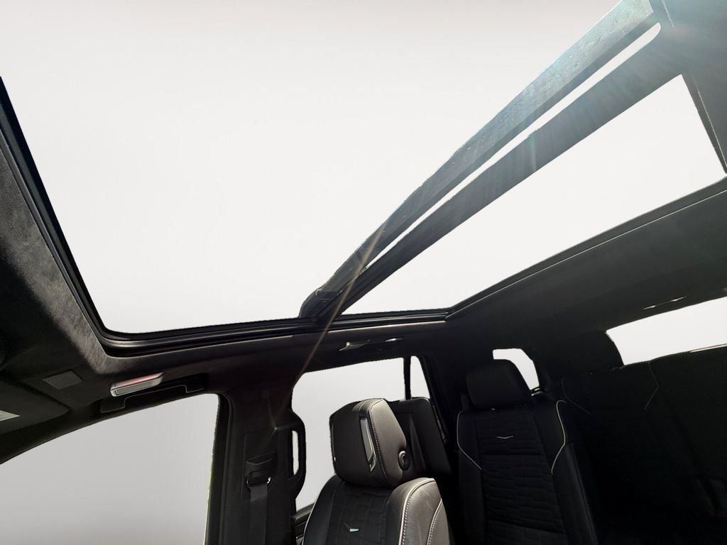 Used 2025 Black Cadillac Sport Platinum image 12