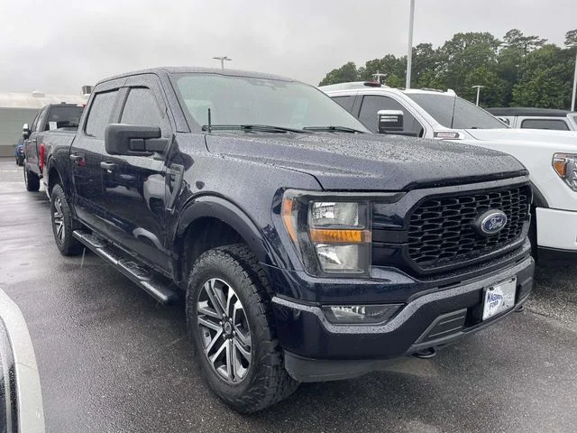 Used 2023 Blue Metallic Ford XL image 1