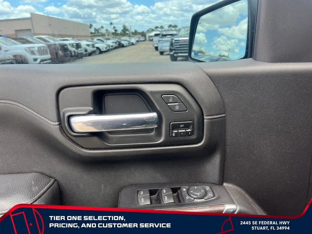Used 2020 Onyx Black GMC Denali image 23