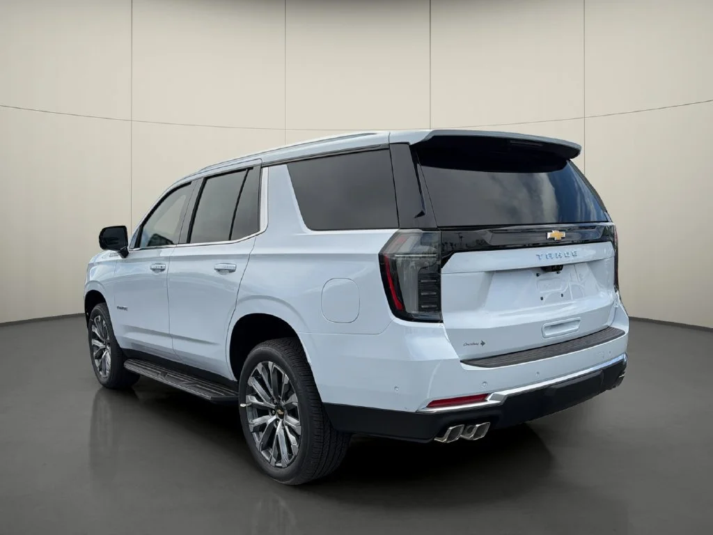 New 2026 Polar White Tricoat Chevrolet High Country image 5